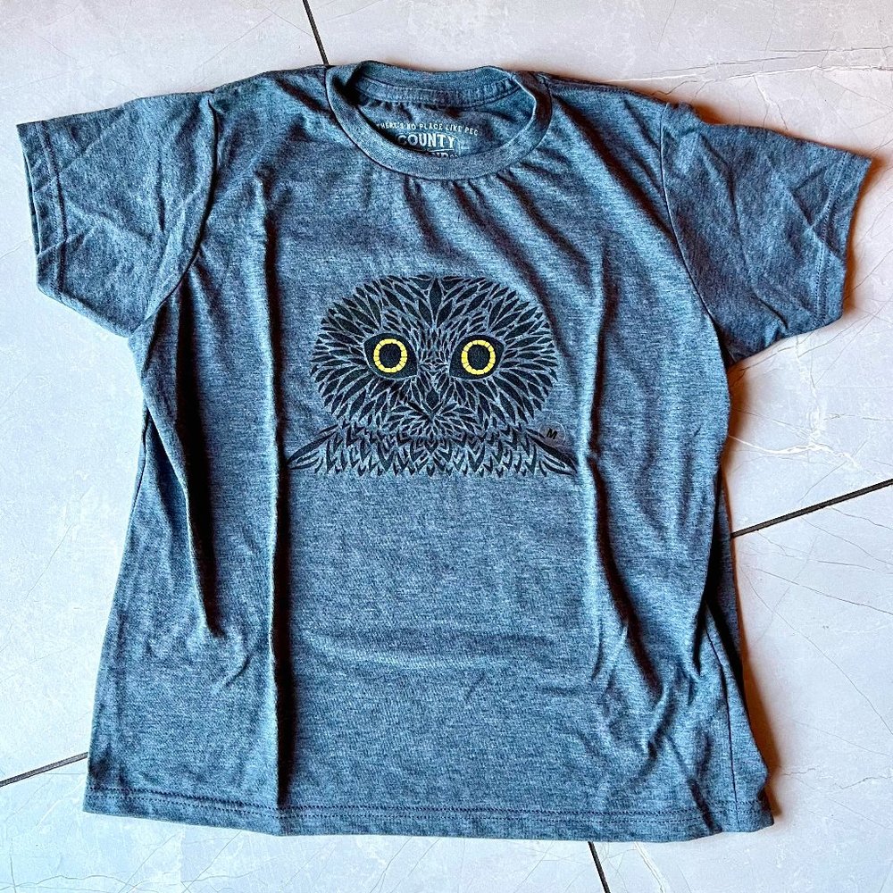 Prince Edward County T-Shirt Company 'Northern Saw Whet Owl' Boys Shirt - Medium
